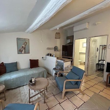 Apartamento Dans Un Ancien Atelier De Potier Saint-Quentin-la-Poterie Exterior foto